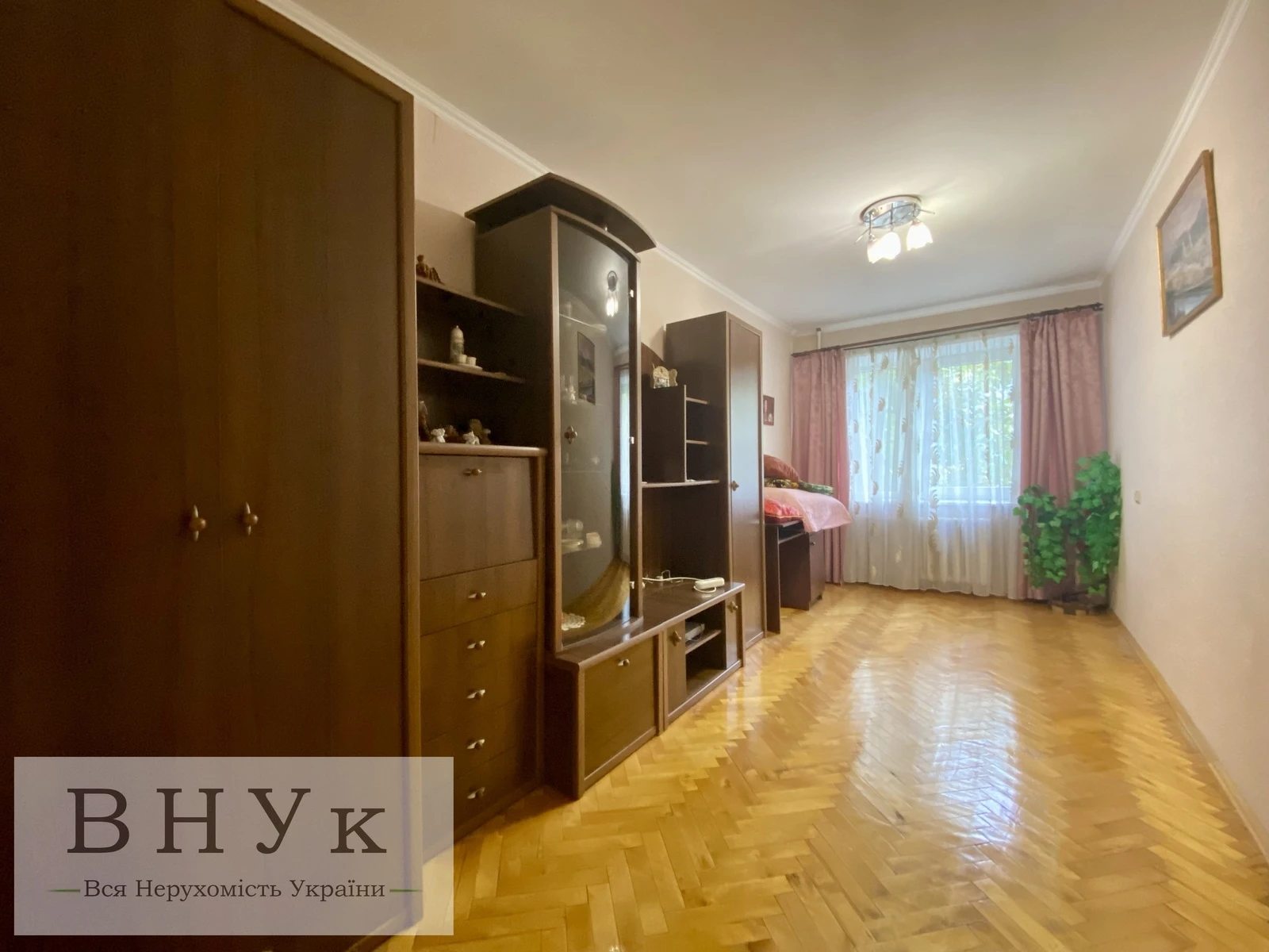 Apartments for sale 3 rooms, 61 m², 2nd fl./5 floors. Huzara , Ternopil. 