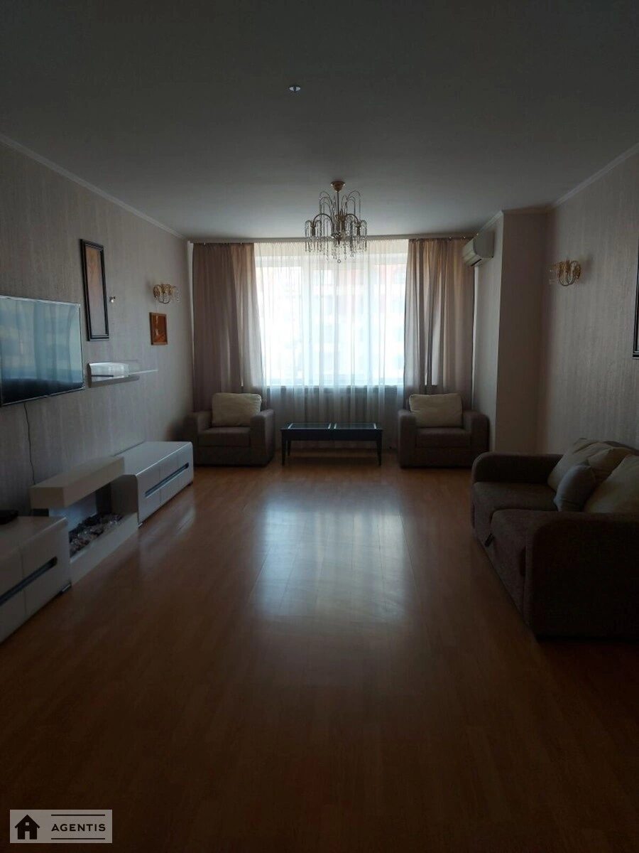 Apartment for rent 2 rooms, 92 m², 10th fl./24 floors. 20, Vyacheslava Chornovola vul., Kyiv. 