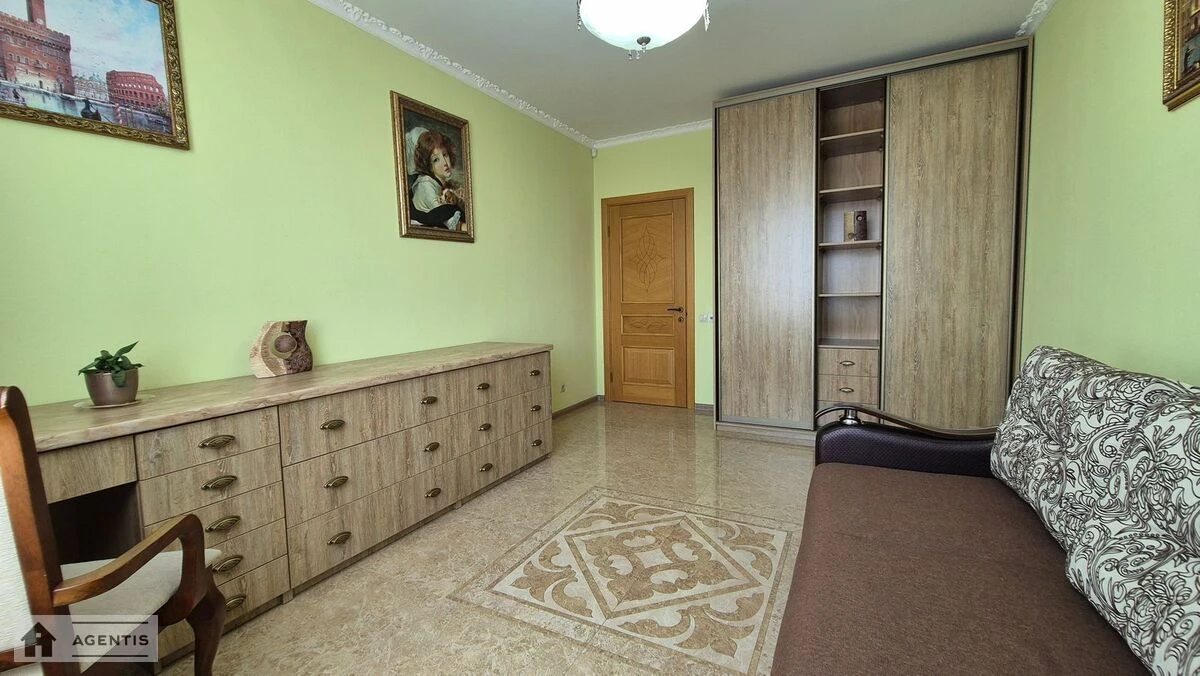 Здам квартиру 4 кімнати, 133 m², 15 пов./16 поверхів. 4, Валерія Лобановського просп. (Червонозоряний), Київ. 