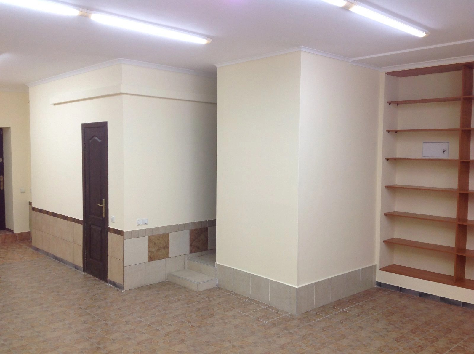 Office for sale 60 m², 1st fl./1 floor. Ozernaya , Sofiyivska Borshchahivka. 