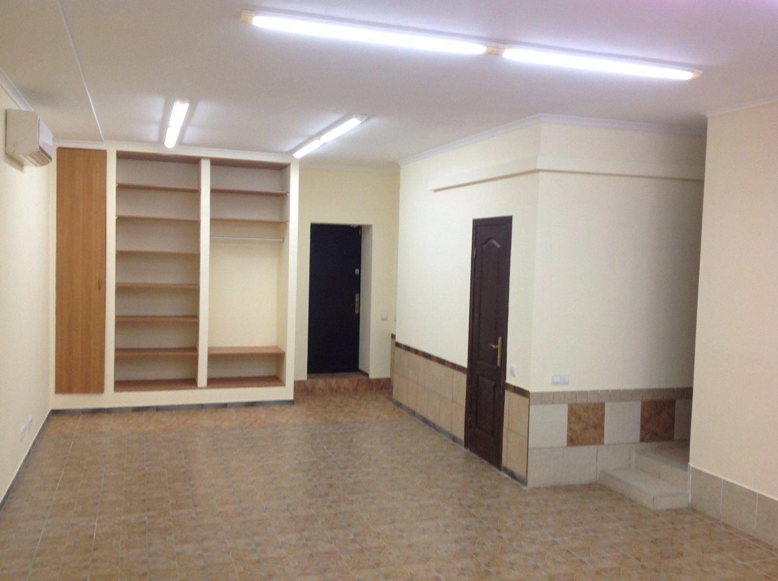 Office for sale 60 m², 1st fl./1 floor. Ozernaya , Sofiyivska Borshchahivka. 