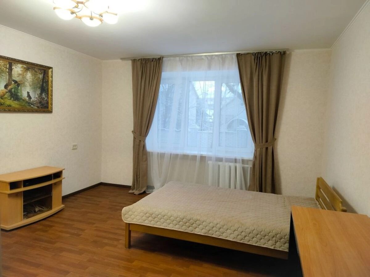 Apartments for sale 1 room, 37 m², 1st fl./9 floors. 15, Poshtovyy , Vyshneve. 