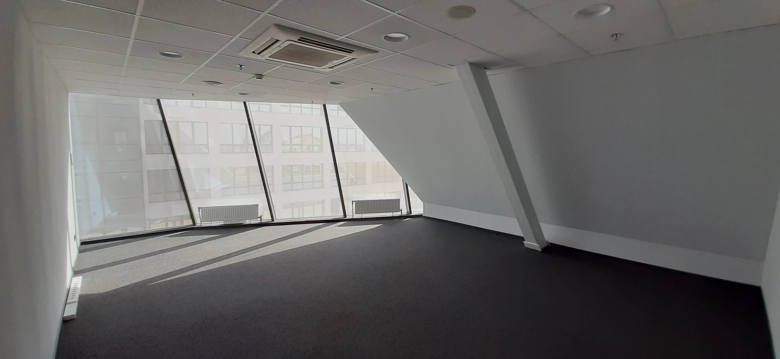 Office for rent 1 room, 40 m², 6th fl./7 floors. 10, Sumska, Kharkiv. 