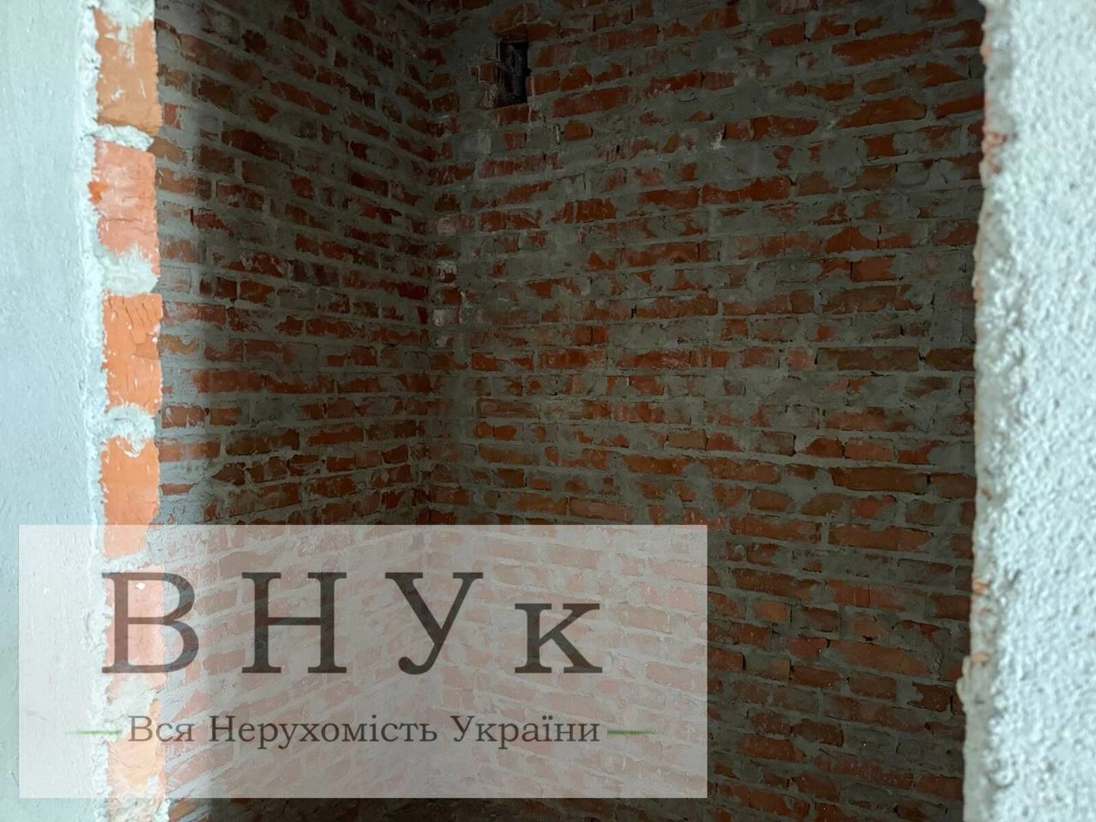 Продаж квартири 1 кімната, 43 m², 5 пов./5 поверхів. Шпитальна вул., Тернопіль. 