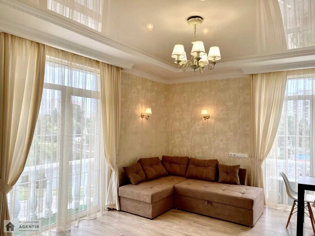 Apartment for rent 1 room, 33 m², 4th fl./5 floors. Holosiyivskyy rayon, Kyiv. 