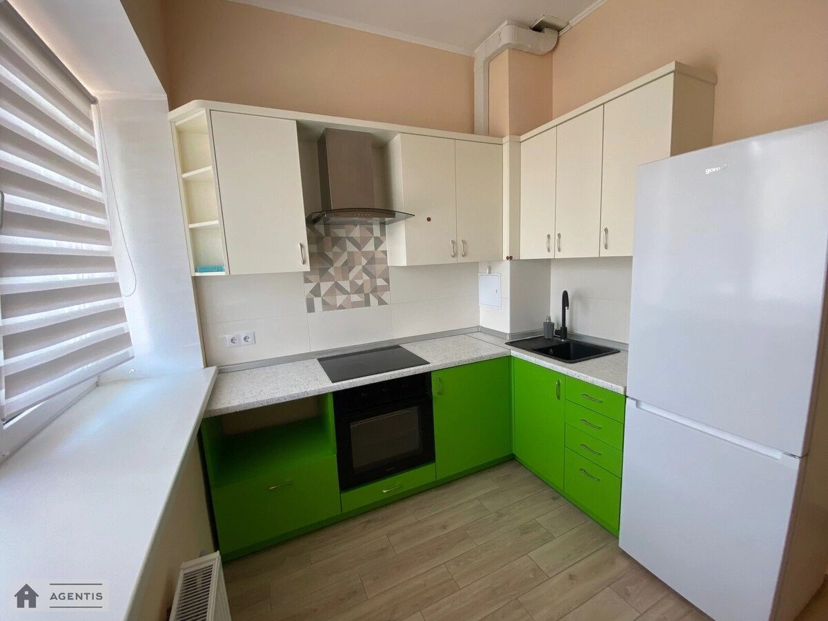 Здам квартиру 1 кімната, 40 m², 1 пов./26 поверхів. Харківське, Київ. 