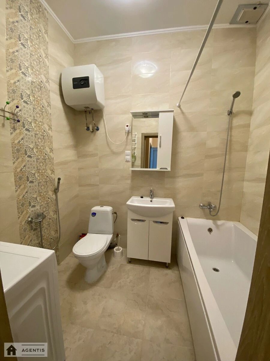 Здам квартиру 1 кімната, 40 m², 1 пов./26 поверхів. Харківське, Київ. 