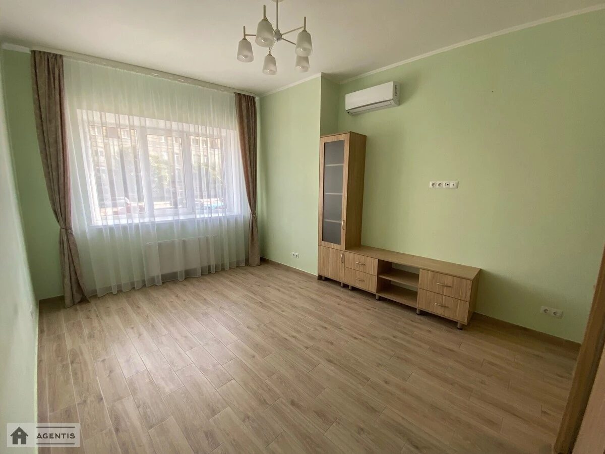 Сдам квартиру 1 комната, 40 m², 1 эт./26 этажей. Харьковское, Киев. 