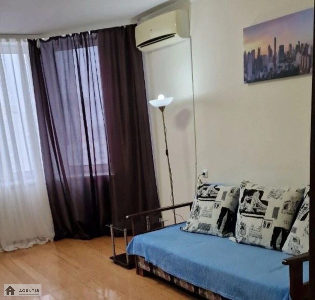 Apartment for rent 2 rooms, 69 m², 18th fl./24 floors. Oleny Pchilky vul., Kyiv. 