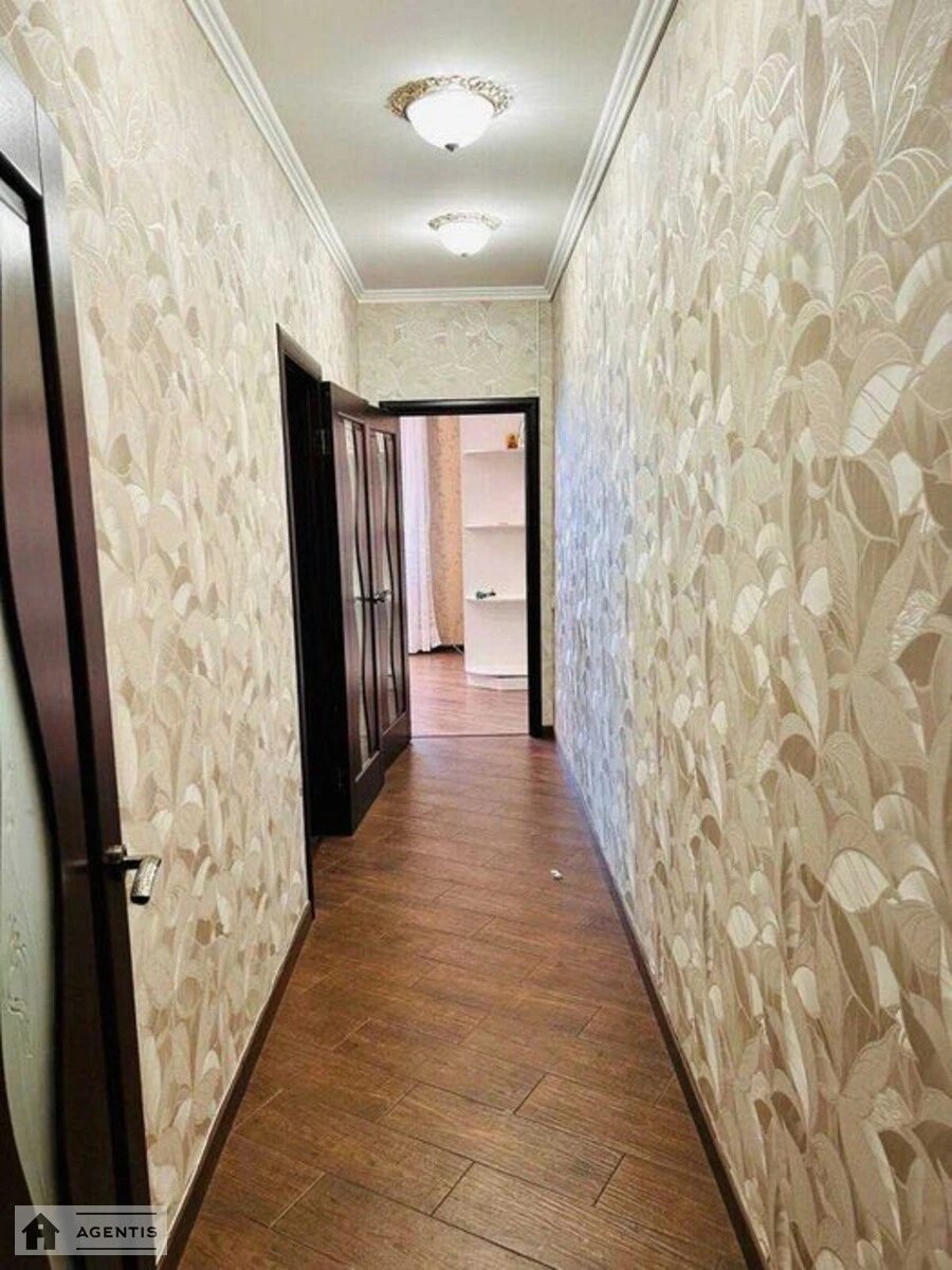 Apartment for rent 3 rooms, 96 m², 24th fl./24 floors. 9, Motorniy 9, Kyiv. 