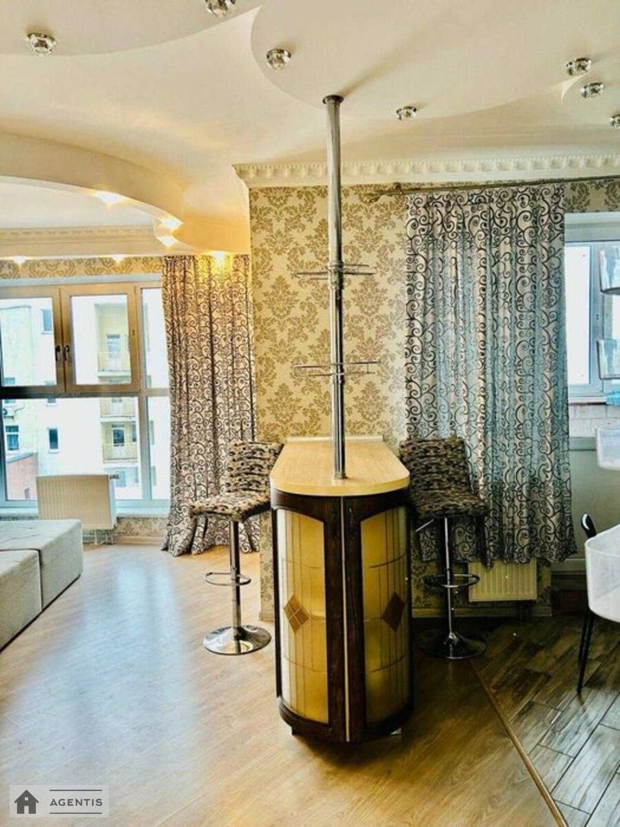 Apartment for rent 3 rooms, 96 m², 24th fl./24 floors. 9, Motorniy 9, Kyiv. 