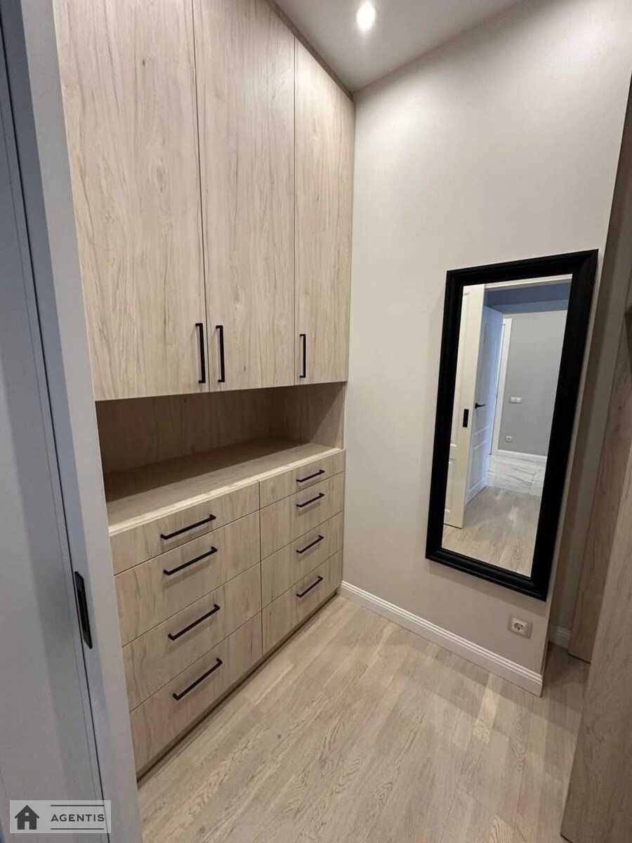 Сдам квартиру 1 комната, 58 m², 17 эт./25 этажей. 28, Василя Тютюнника вул. (Анрі Барбюса), Киев. 