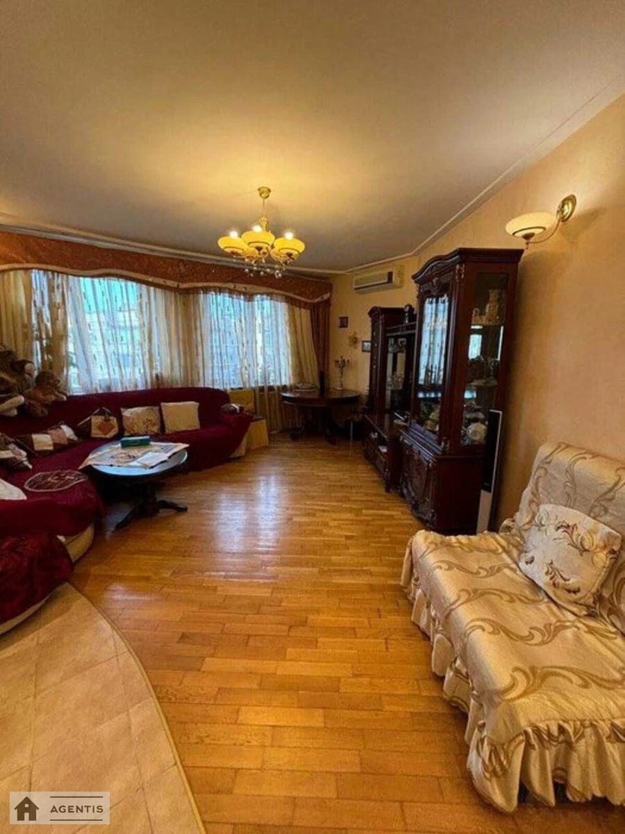 Здам квартиру 2 кімнати, 95 m², 8 пов./18 поверхів. 2, Микільсько-Слобідська 2, Київ. 