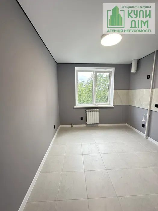 Продаж квартири 2 кімнати, 50 m², 5 пов./9 поверхів. Фортечний (кіровський), Кропивницький. 