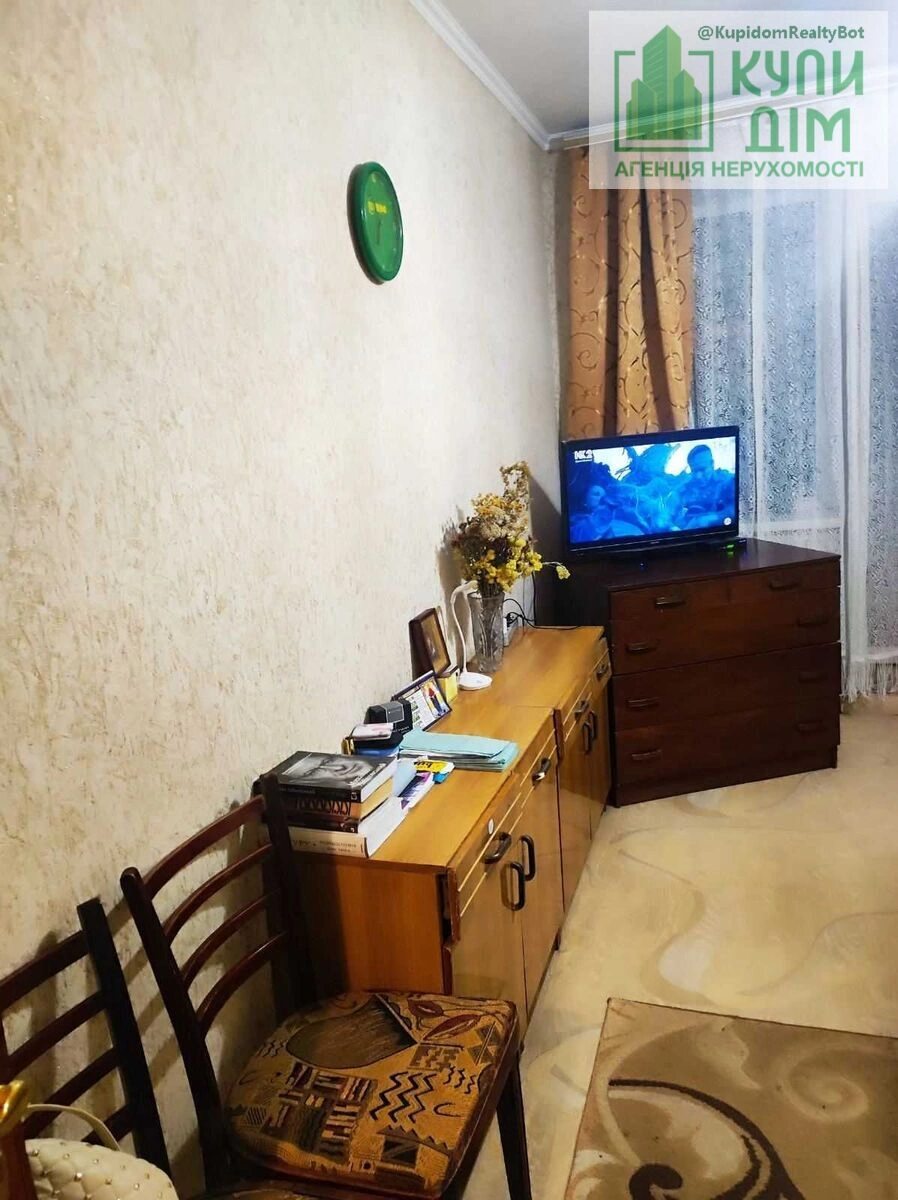 Продаж квартири 3 кімнати, 64 m², 3 пов./9 поверхів. 18, Фрунзе , Кропивницький. 