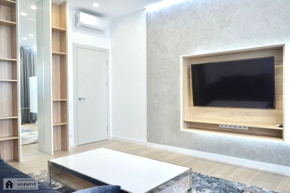 Сдам квартиру 2 комнаты, 80 m², 20 эт./23 этажа. 2, Драгомирова 2, Киев. 