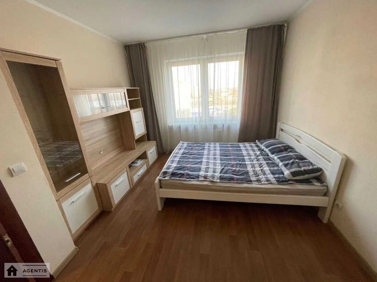 Сдам квартиру 1 комната, 40 m², 20 эт./25 этажей. Софії Русової вул., Киев. 