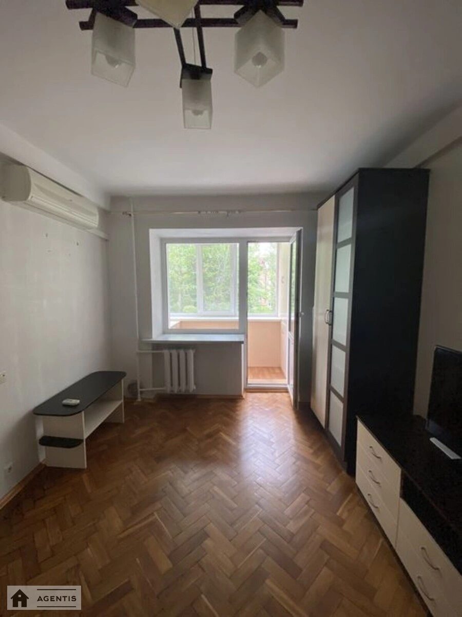 Apartment for rent 1 room, 29 m², 4th fl./5 floors. 12, Profesora Pidvysotskoho vul., Kyiv. 