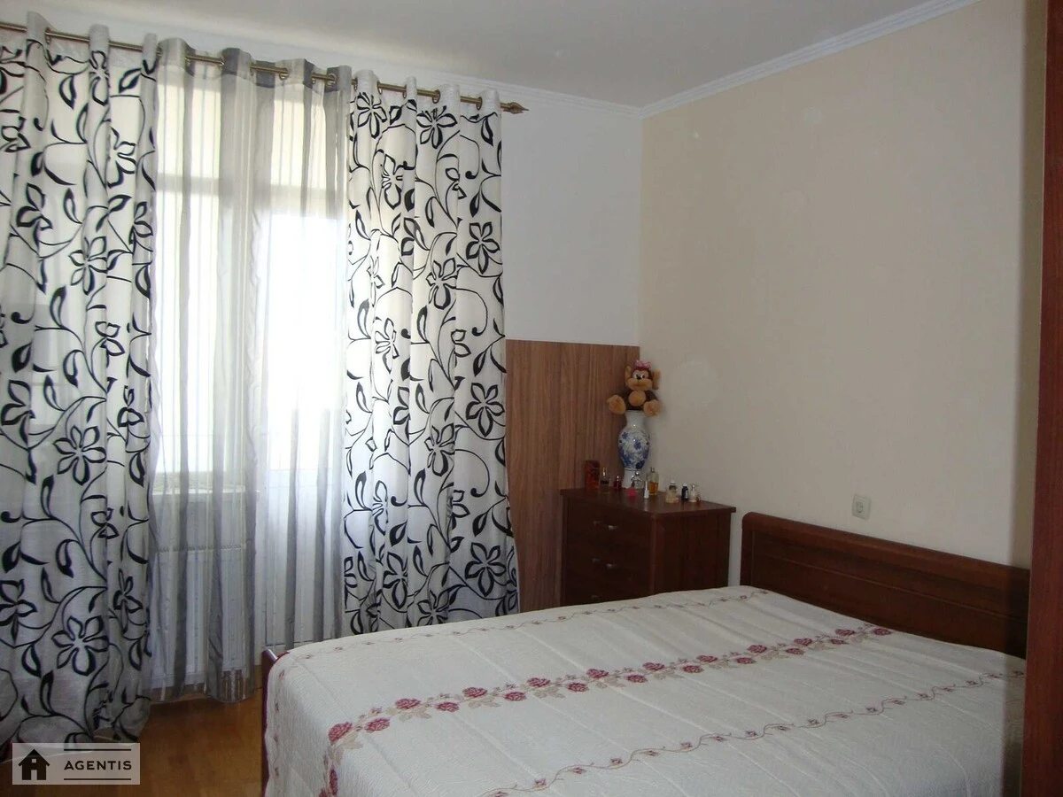 Apartment for rent 1 room, 55 m², 12th fl./24 floors. 24, Yelyzavety Chavdar vul., Kyiv. 