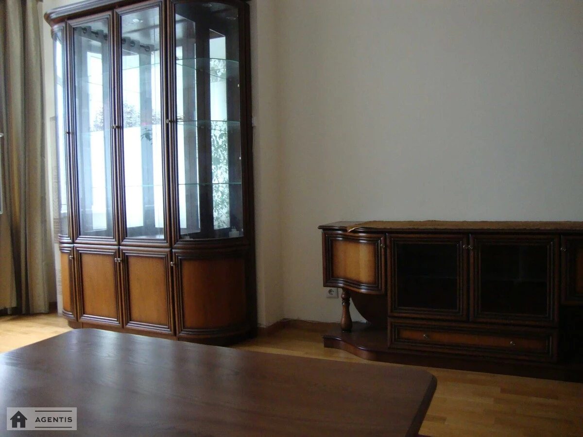 Apartment for rent 1 room, 55 m², 12th fl./24 floors. 24, Yelyzavety Chavdar vul., Kyiv. 