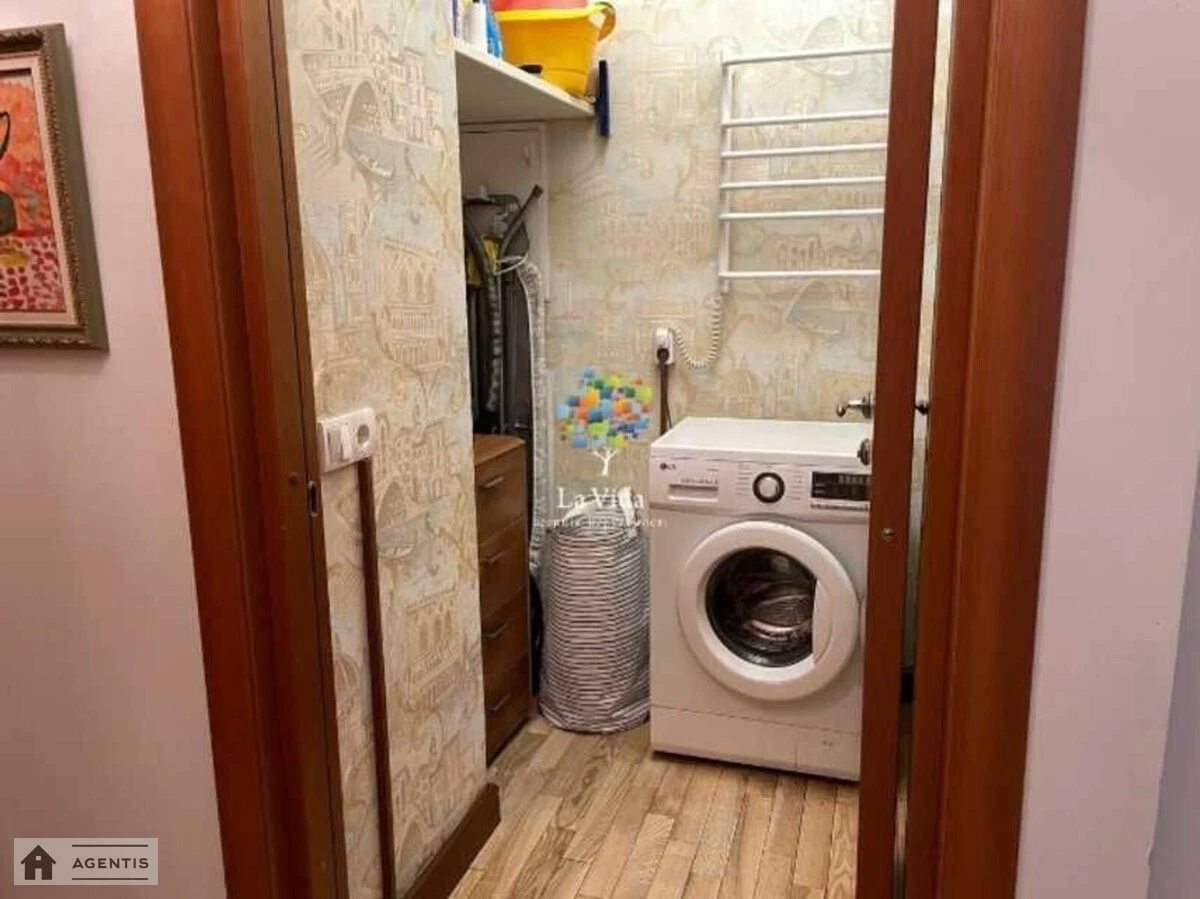 Сдам квартиру 2 комнаты, 105 m², 6 эт./23 этажа. Володимира Івасюка просп. (Героїв Сталінграда), Киев. 