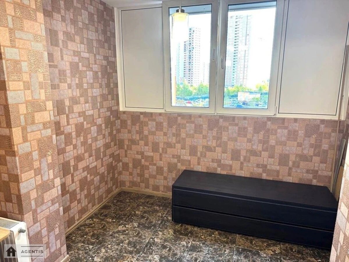 Здам квартиру 1 кімната, 39 m², 4 пов./25 поверхів. Дарницький район, Київ. 