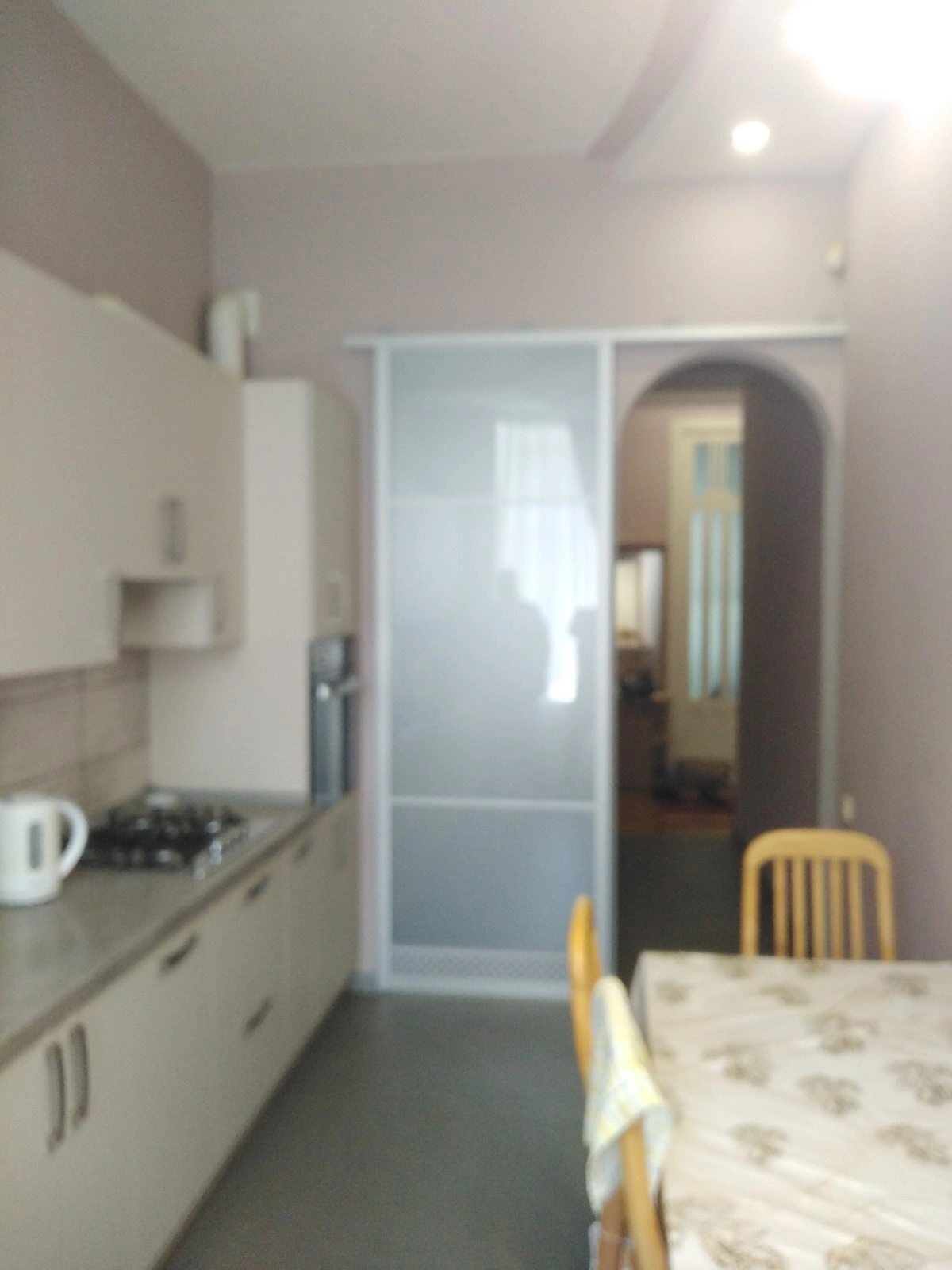 Apartment for rent 4 rooms, 107 m², 2nd fl./5 floors. Serova ul., Dnipro. 