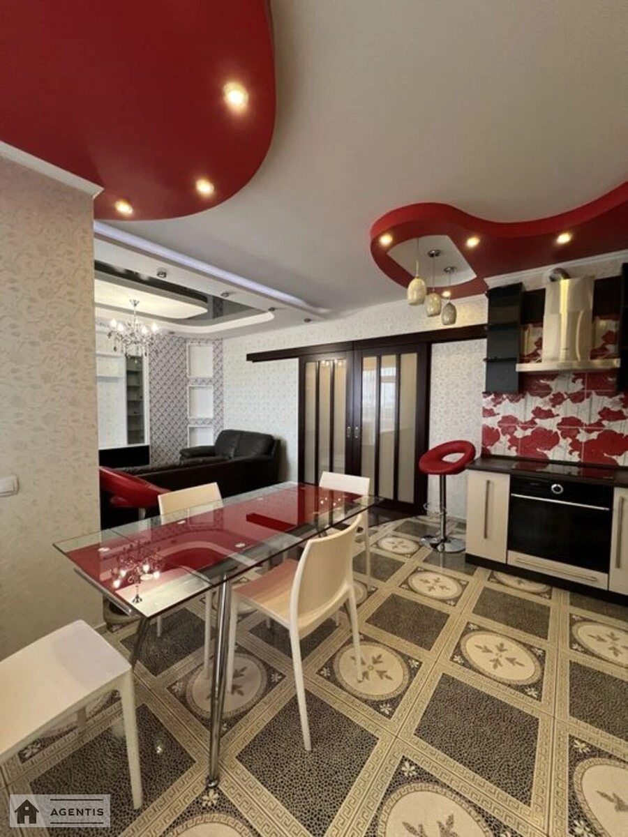 Apartment for rent 3 rooms, 85 m², 9th fl./25 floors. 121, Beresteyskyy prosp. Peremohy, Kyiv. 