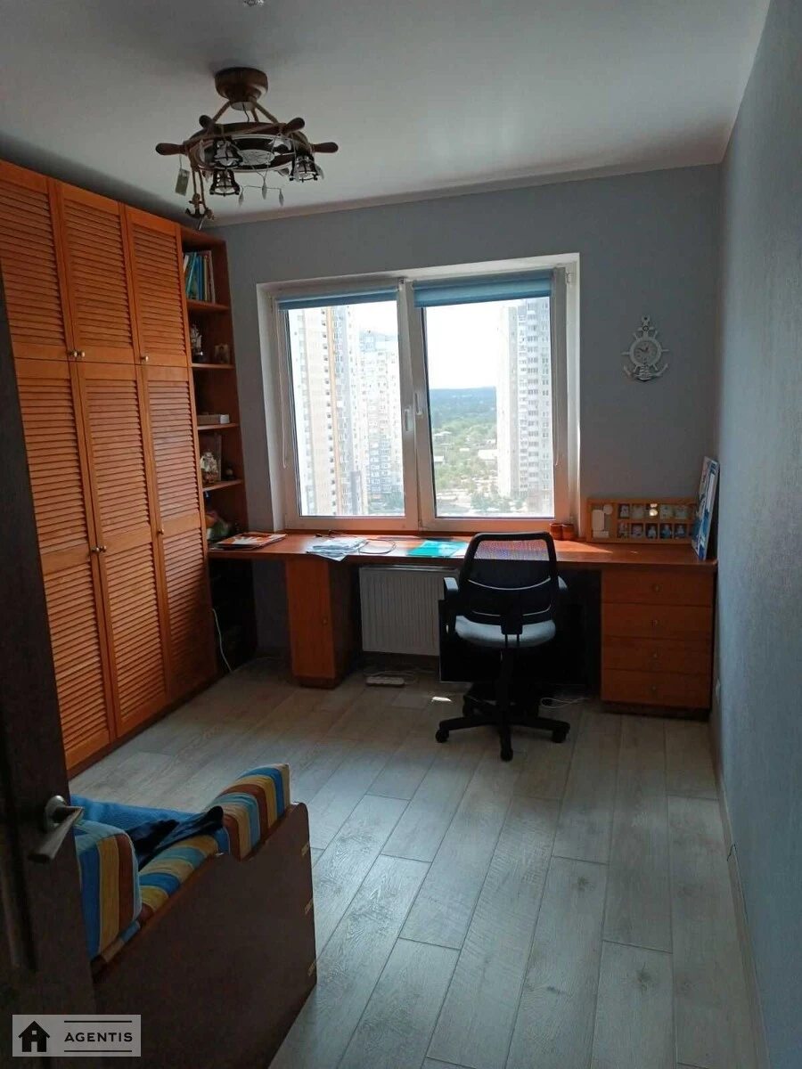 Apartment for rent 2 rooms, 54 m², 15th fl./25 floors. 3, Sofiyi Rusovoyi vul., Kyiv. 