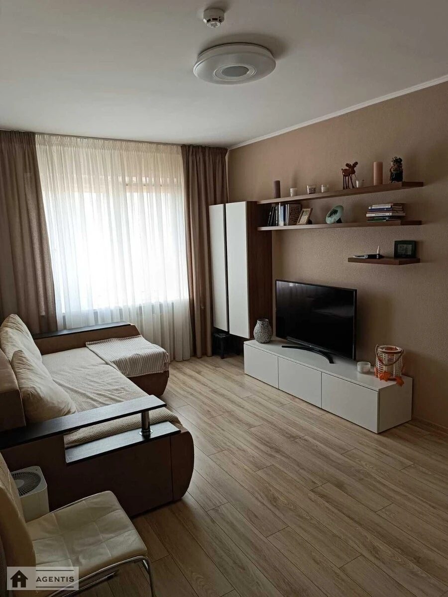 Apartment for rent 2 rooms, 54 m², 15th fl./25 floors. 3, Sofiyi Rusovoyi vul., Kyiv. 