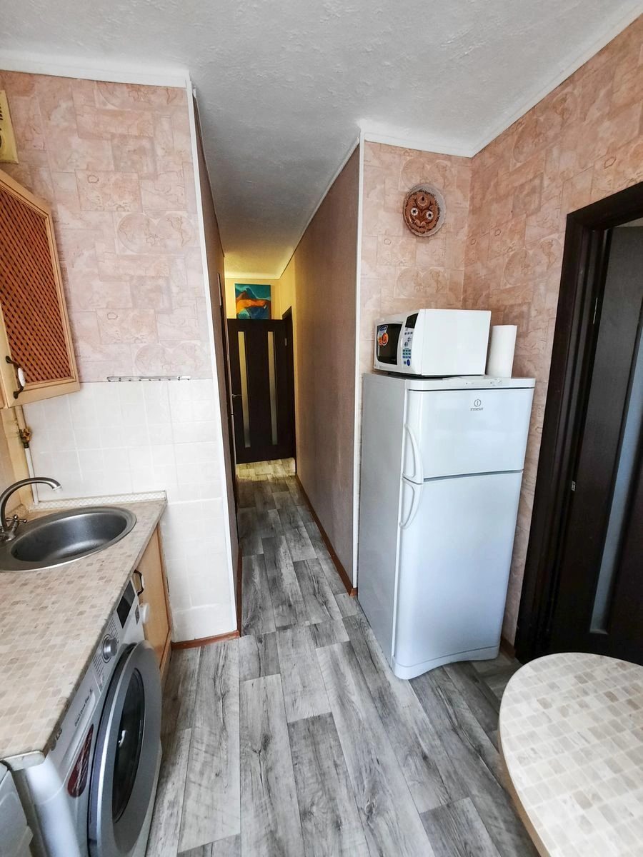 Сдам квартиру 2 комнаты, 35 m², 4 эт./6 этажей. 1, Старокиевский 1, Киев. 