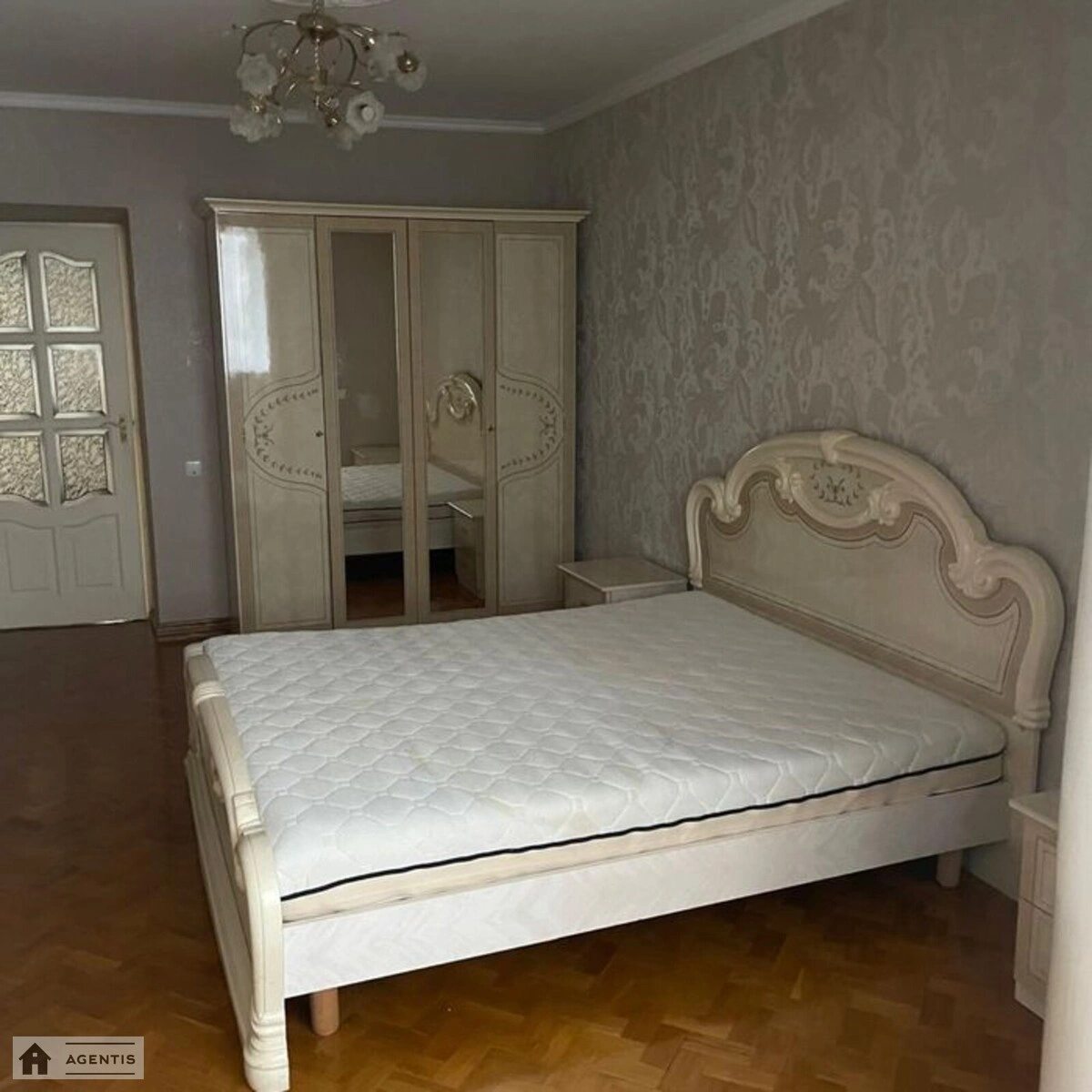 Сдам квартиру 3 комнаты, 96 m², 2 эт./16 этажей. Дарницкий район, Киев. 