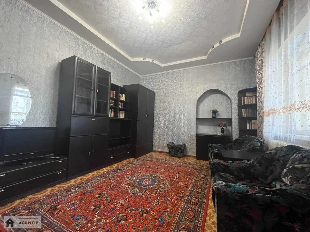 Apartment for rent 2 rooms, 50 m², 2nd fl./5 floors. 1, Artyleriyskiy 1, Kyiv. 