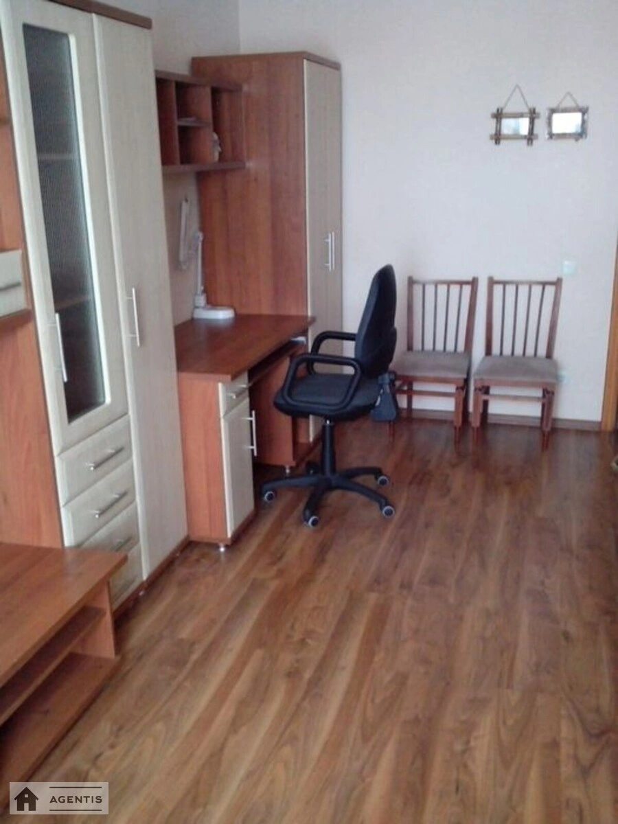 Apartment for rent 1 room, 34 m², 11th fl./16 floors. 24, Svobody 24, Kyiv. 