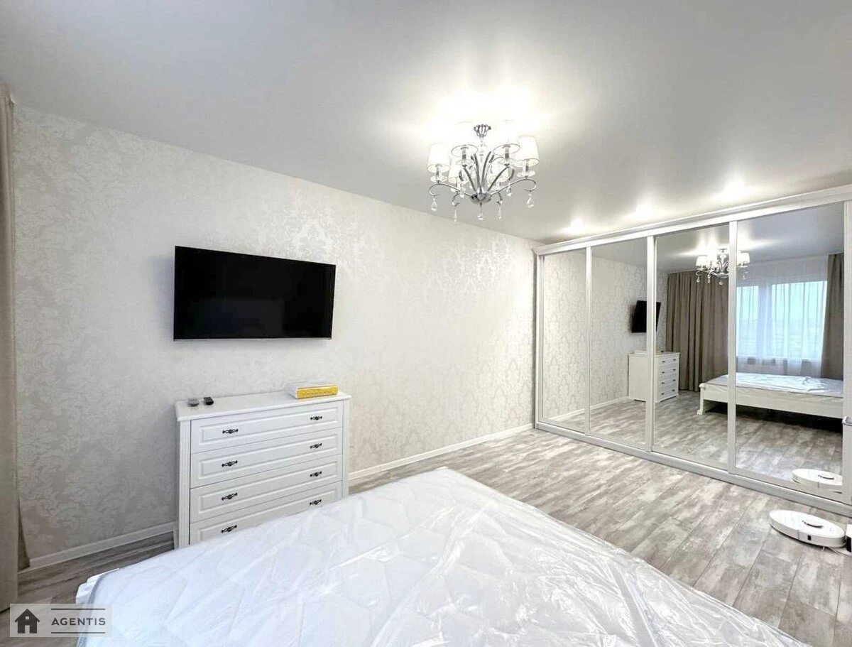 Сдам квартиру 1 комната, 36 m², 15 эт./25 этажей. 7, Софії Русової вул., Киев. 