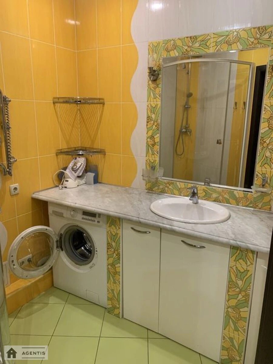 Здам квартиру 3 кімнати, 93 m², 3 пов./23 поверхи. 19, Правди 19, Київ. 