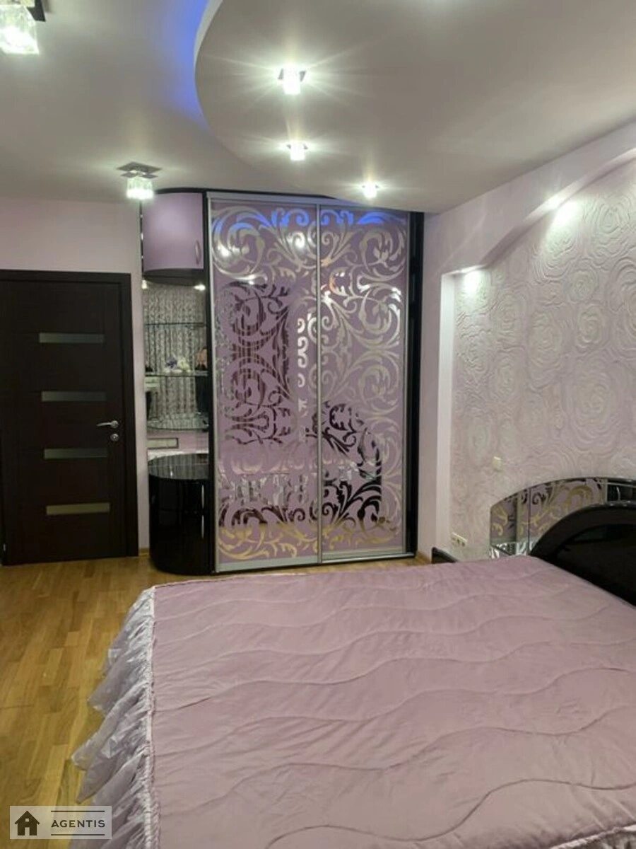 Здам квартиру 3 кімнати, 93 m², 3 пов./23 поверхи. 19, Правди 19, Київ. 