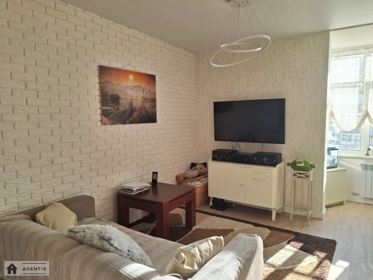 Apartment for rent 2 rooms, 50 m², 14th fl./19 floors. Mytropolyta Vasylya Lypkivskoho vul. Urytskoho, Kyiv. 