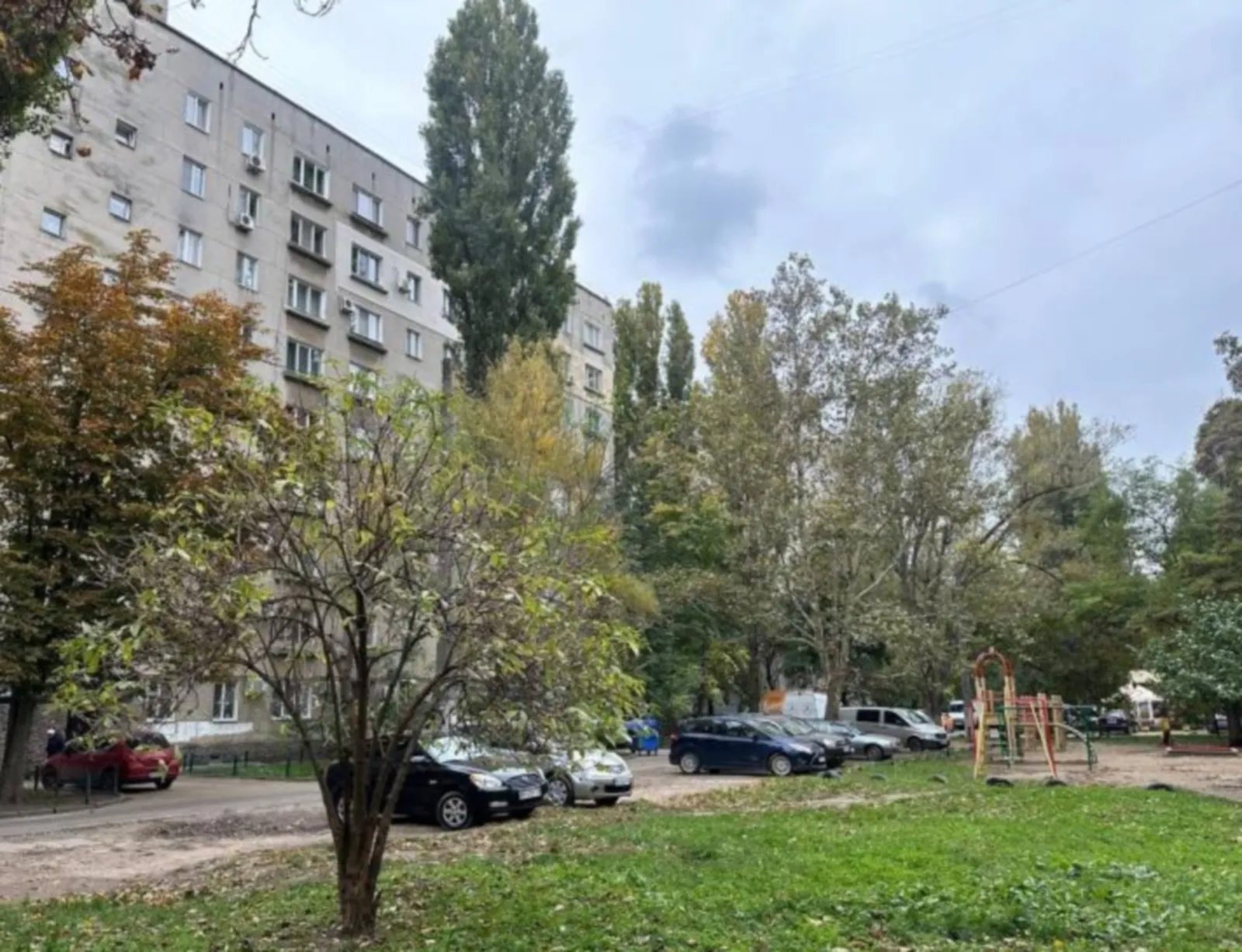 Продаж квартири 3 кімнати, 60 m², 5 пов./9 поверхів. Глушко Академика пр., Одеса. 