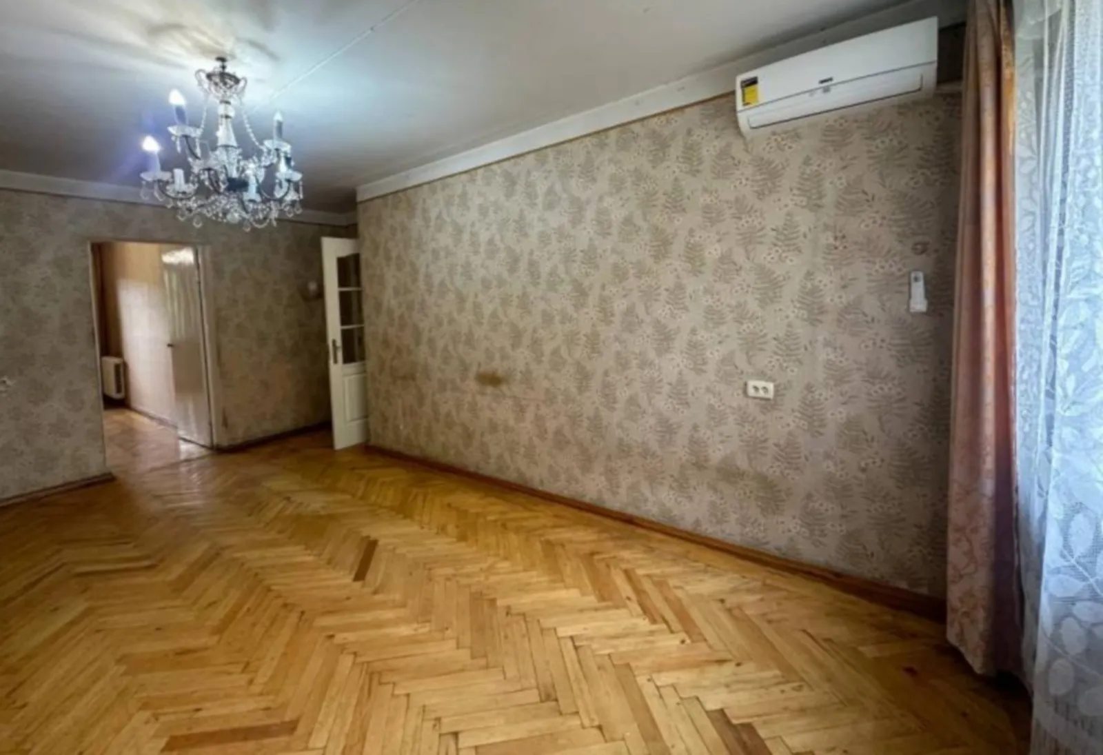 Продаж квартири 3 кімнати, 60 m², 5 пов./9 поверхів. Глушко Академика пр., Одеса. 