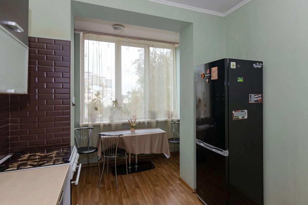 Apartments for sale 1 room, 45 m², 3rd fl./5 floors. 6, Kozatska , Vyshneve. 