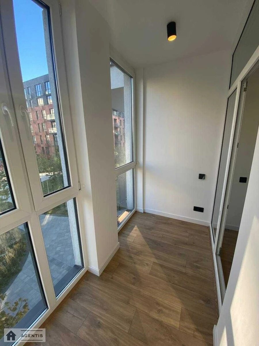 Здам квартиру 2 кімнати, 43 m², 3 пов./9 поверхів. Салютна, Київ. 