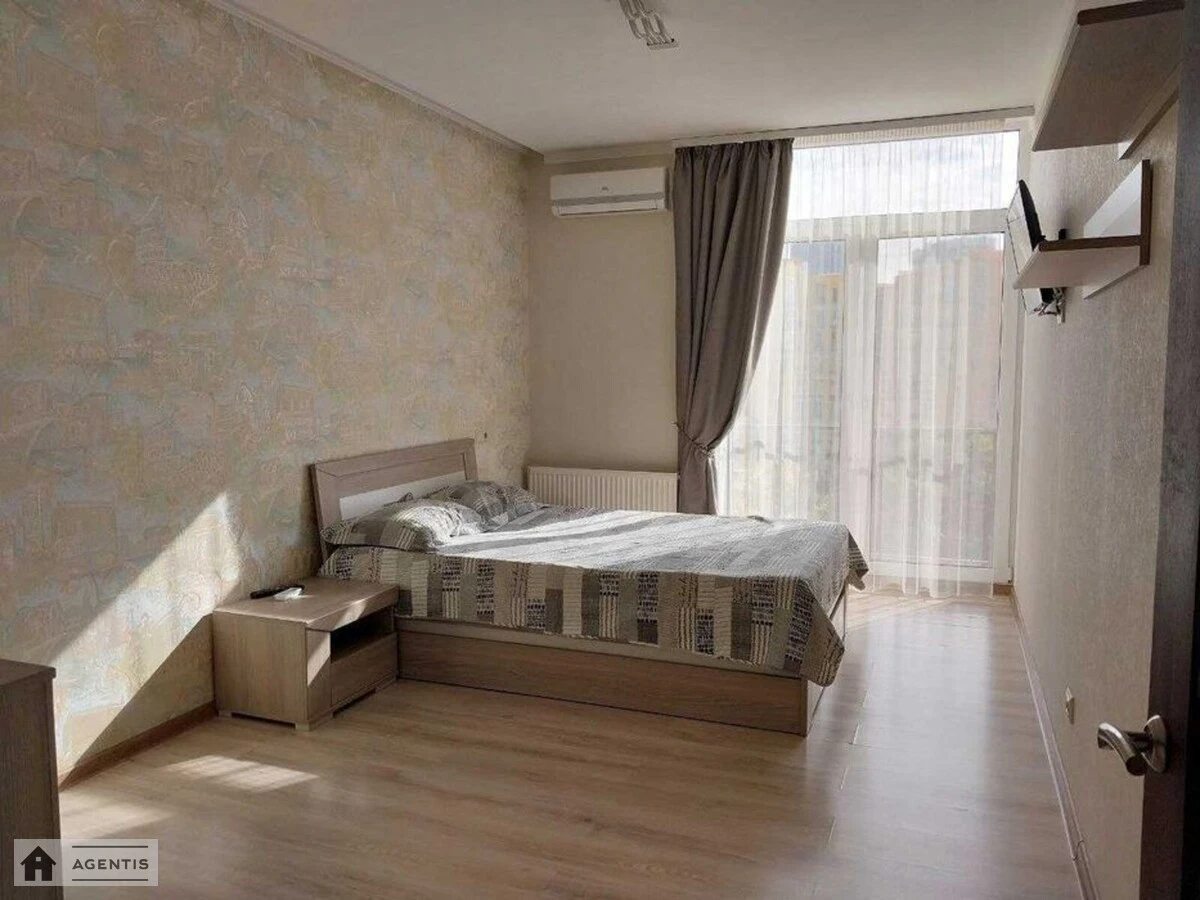 Здам квартиру 1 кімната, 40 m², 7 пов./9 поверхів. Регенераторна, Київ. 