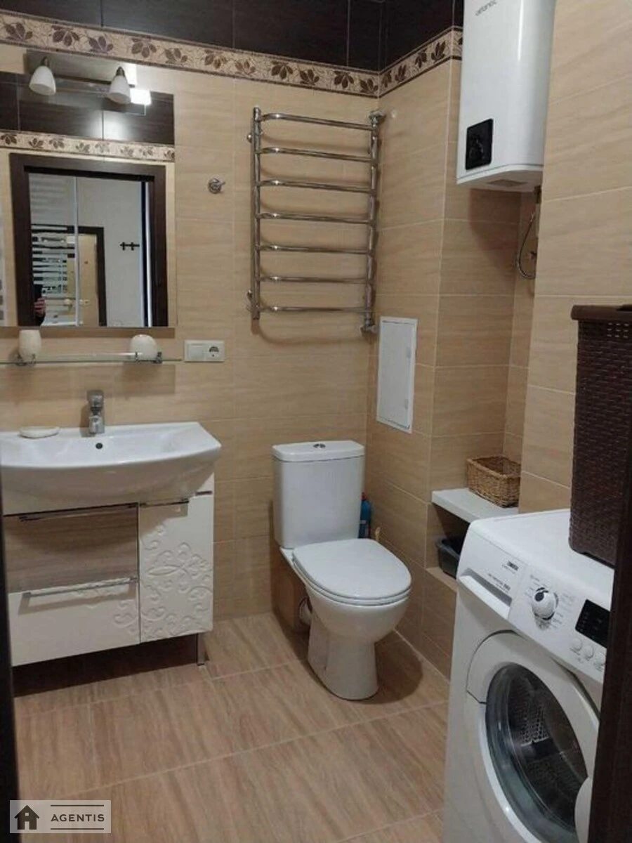 Здам квартиру 1 кімната, 40 m², 7 пов./9 поверхів. Регенераторна, Київ. 