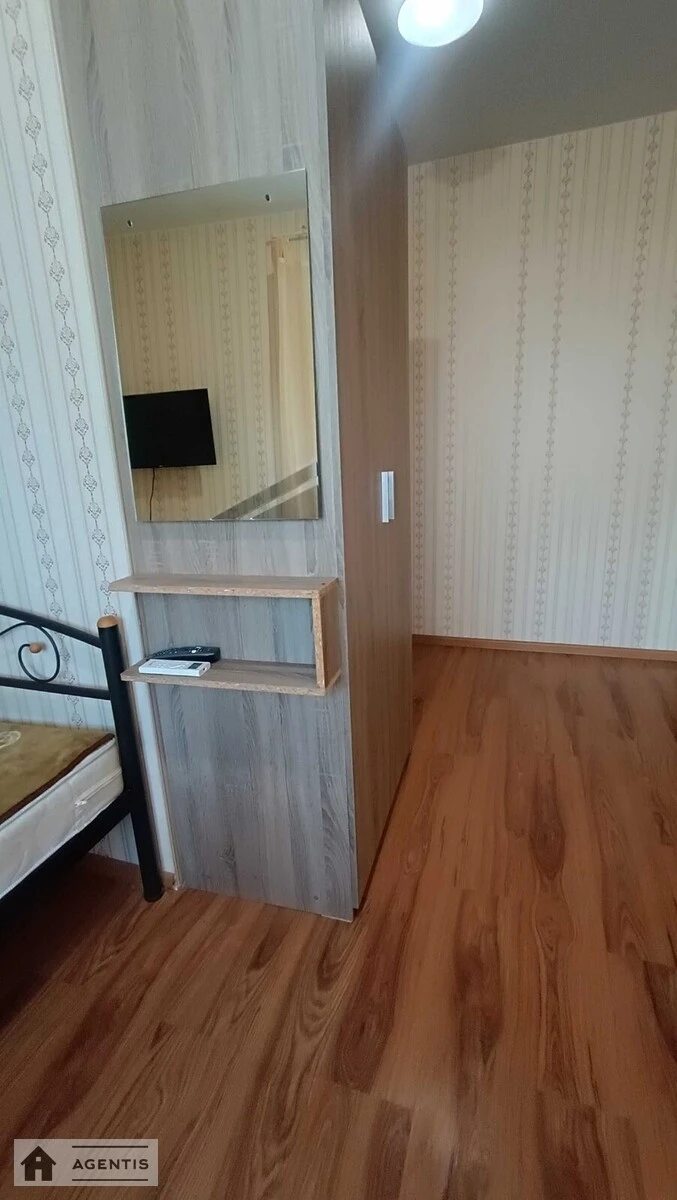 Apartment for rent 1 room, 35 m², 10th fl./12 floors. Chubynskoho , Sofiyivska Borshchahivka. 