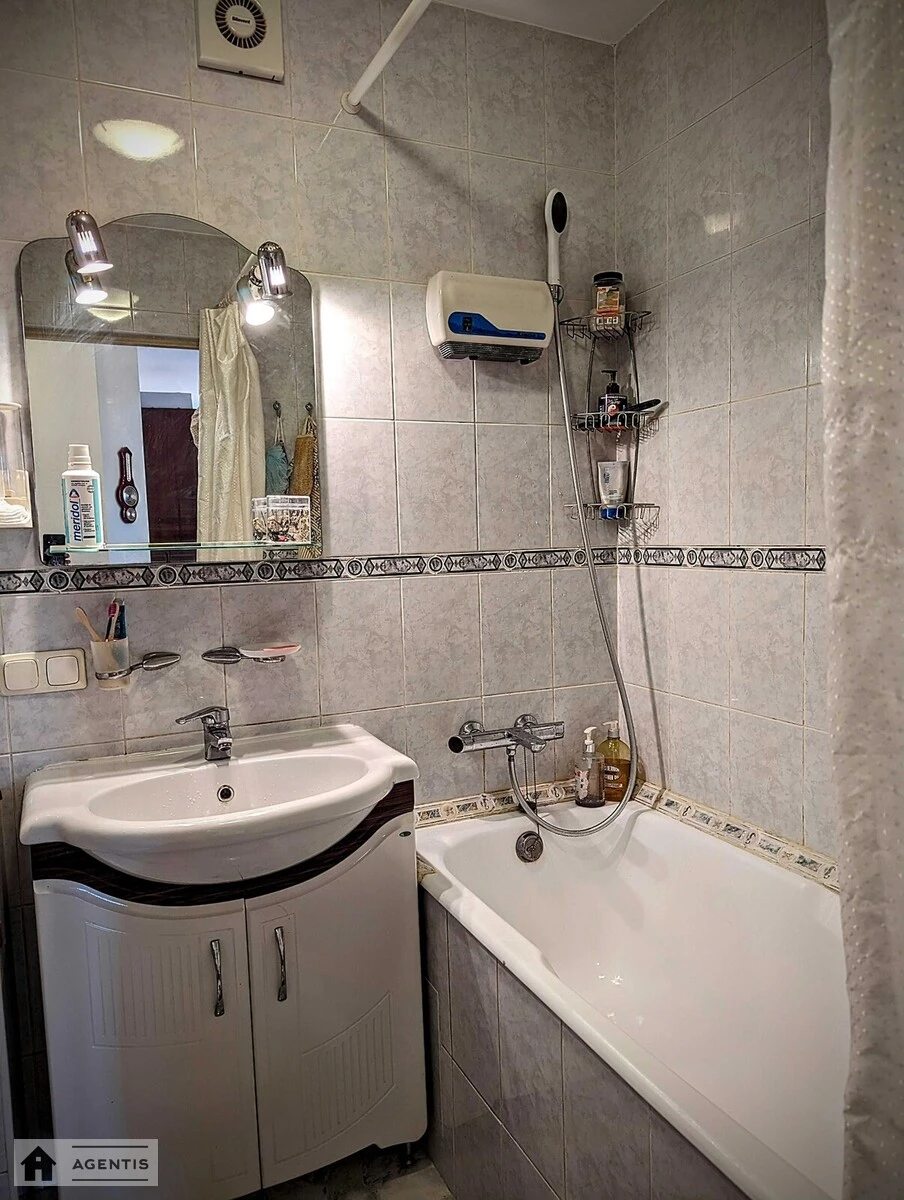 Здам квартиру 2 кімнати, 55 m², 4 пов./13 поверхів. Голосіївський район, Київ. 