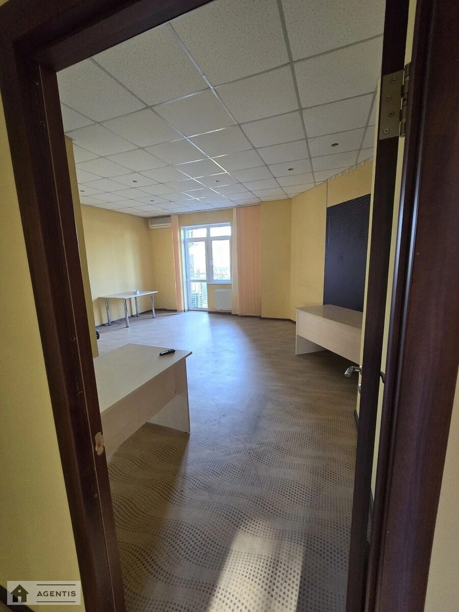 Здам квартиру 5 кімнат, 162 m², 6 пов./24 поверхи. Дарницький, Київ. 