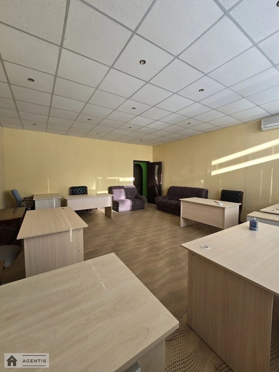 Здам квартиру 5 кімнат, 162 m², 6 пов./24 поверхи. Дарницький, Київ. 