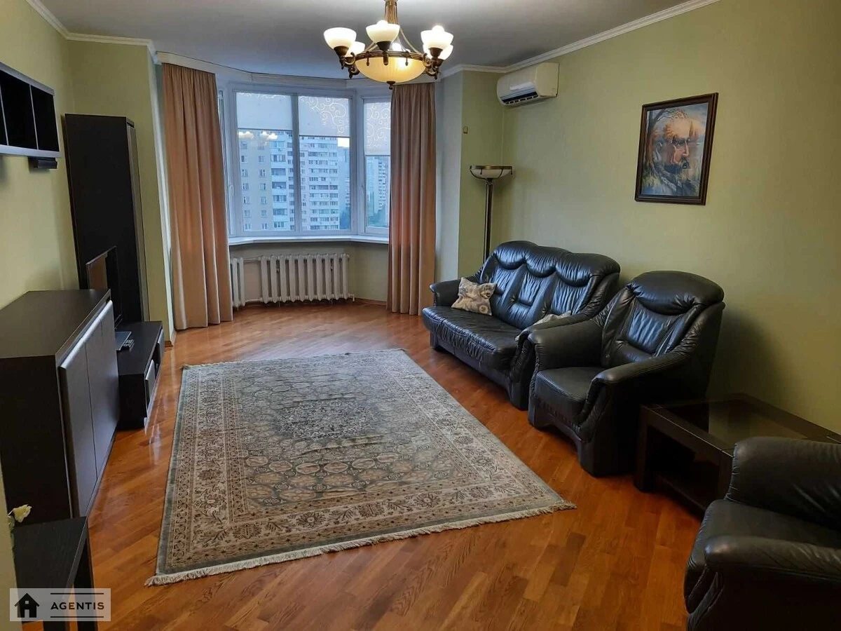 Apartment for rent 3 rooms, 104 m², 11th fl./16 floors. Darnytskyy rayon, Kyiv. 