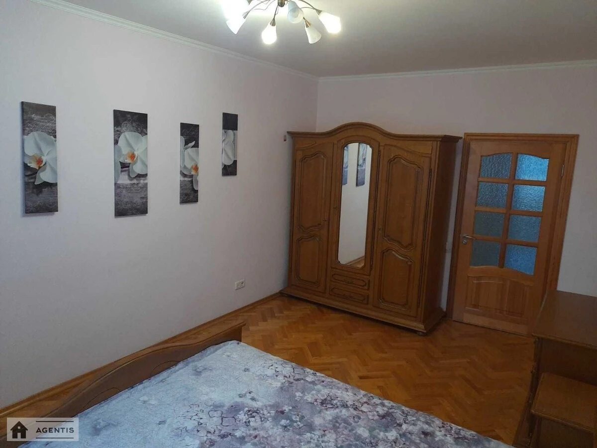 Apartment for rent 3 rooms, 104 m², 11th fl./16 floors. Darnytskyy rayon, Kyiv. 